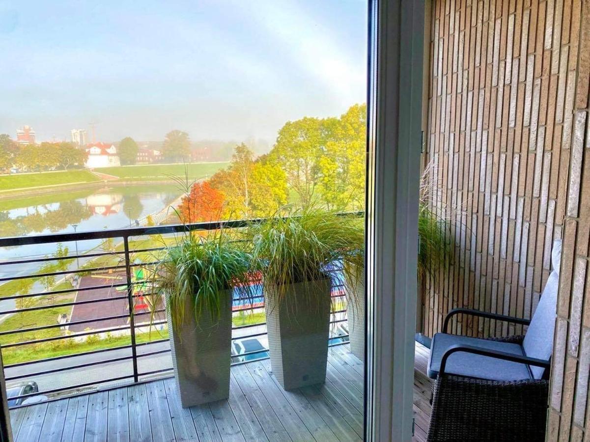 Apartamentai Felikso Namai ไคลเพดา ภายนอก รูปภาพ